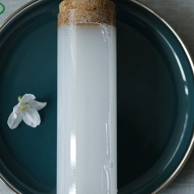 Type blanc de boue de colorant alimentaire de 45% 60% de dioxyde de titane liquide de catégorie comestible